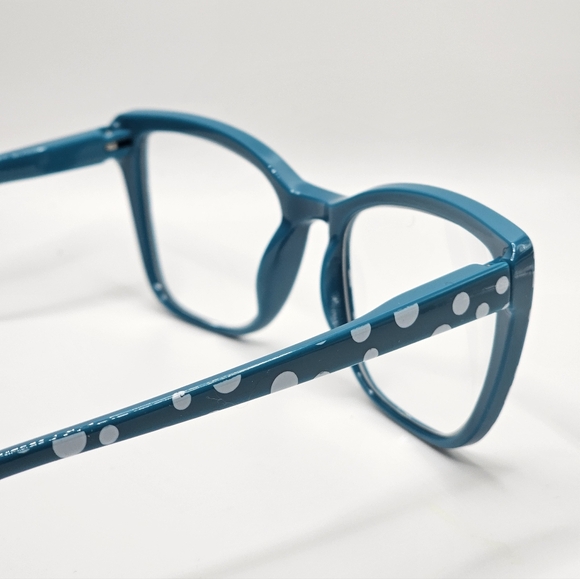 Spot On - Picture 3 of 4